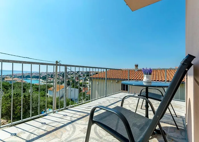Lorena Apartman