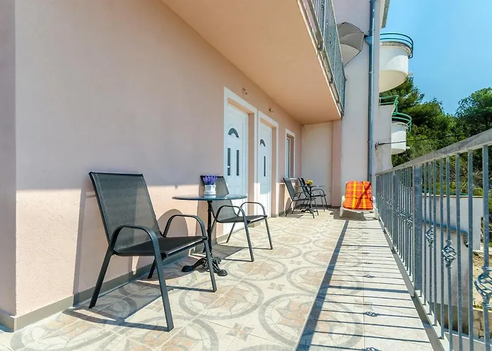 Lorena Apartment *